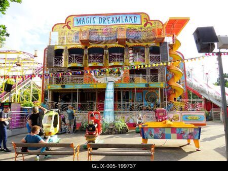 The pavilion called Magical Dreamland in the Prater amusement park in Vienna-stock-foto