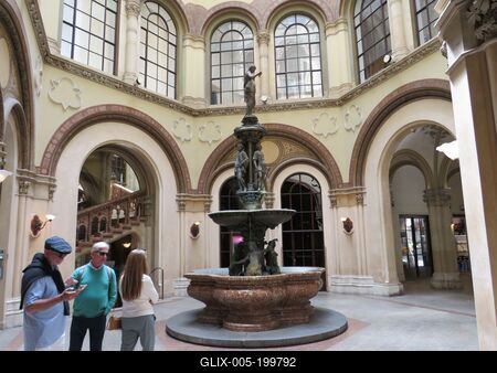Vienna - Danube mermaid fountain-stock-foto