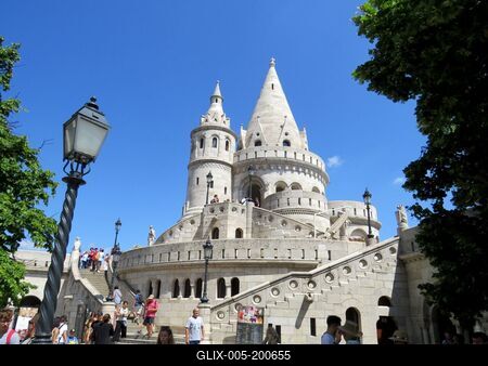 Tourists on the Fisherman's Bastion - Budapest - Hungary-stock-foto