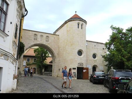 Veszprém - Gate of Heroes - Hungary-stock-foto