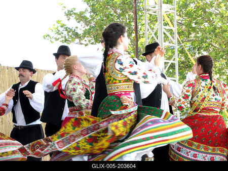 Hungarian folk dance Mezőkövesd-stock-foto