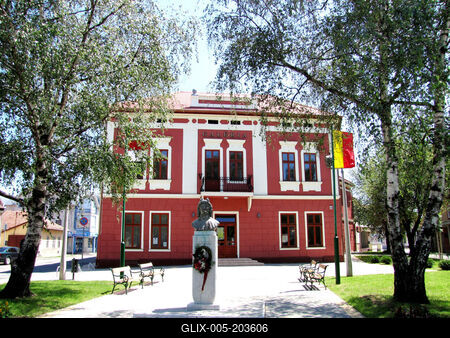 Mezőkövesd - City Galery - Bust of King Mathias - Hungary-stock-foto