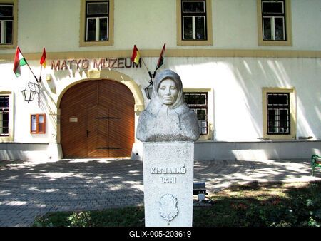 Mezőkövesd - Matyó Museum - Bust of Kis Jankó Bori - Hungary-stock-foto