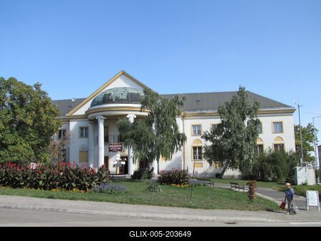 Várpalota - Good Luck community Center - Hungary-stock-foto