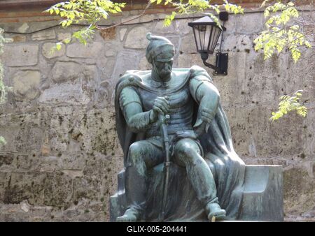 Statue of the Hungarian captain Ferenc Watha - Székesfehérvár-stock-foto
