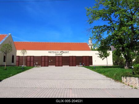 The Rátonyi Róbert theate - Csákvár - Hungary-stock-foto