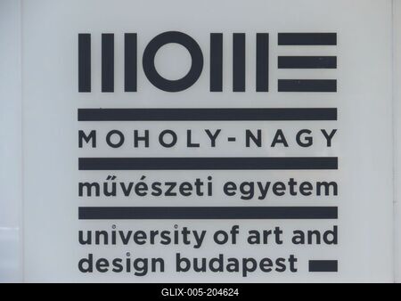Emblem University Moholy Nagy of Arts and Design - Budapest-stock-foto