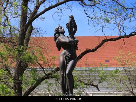 The statue of the Little Mermaid well - Békéscsaba - Hungary-stock-foto