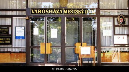 City Hall - Szarvas - Hungarian and slovak isncription-stock-foto