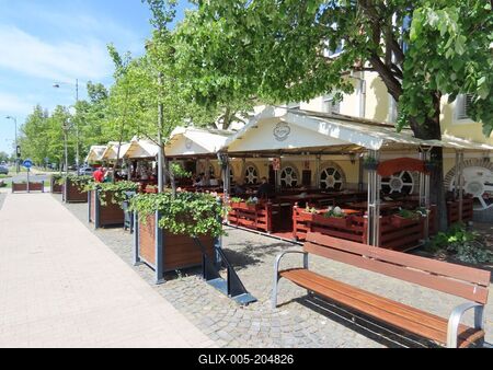 Beer bar on Kossuth square - Gyula - Hungary-stock-foto