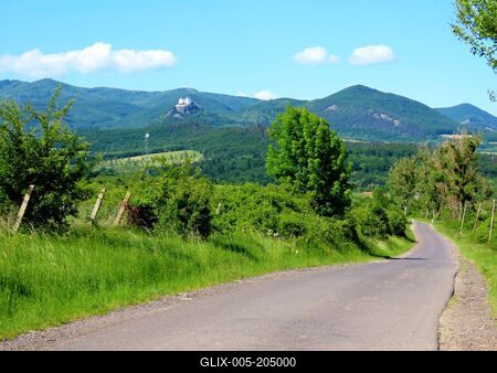 Füzér Castle - Hungary-stock-foto