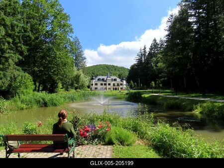 Bretzenheim-Waldbott Castle - Hotel - Újhuta - Hungary-stock-foto