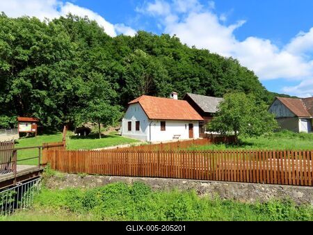 The Károly Vitéz Csupka war museum - Újhuta - Hungary-stock-foto