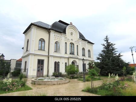 Tokaj - The synagogue - Hungary-stock-foto