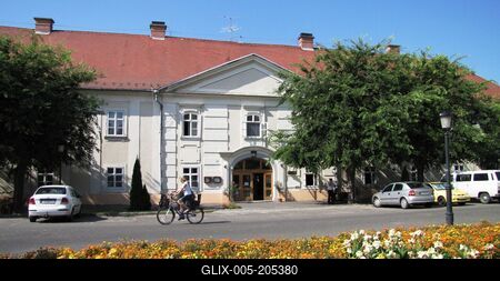 Kalocsa - Holy Trinity Square - Hungary-stock-foto