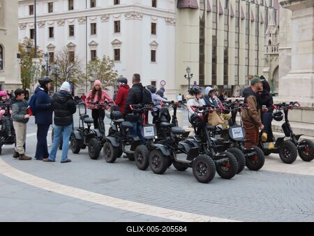 City sightseeing electric motor tourist vehicles - Budapest-stock-foto