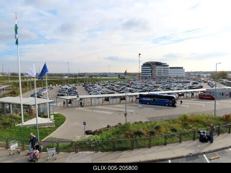 Ferihegy Liszt Ferenc Airport car park, hotels in the background - Budapest-stock-foto