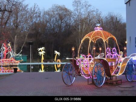 Lumina Park - Margaret Island - Light and sound - Budapest-stock-foto
