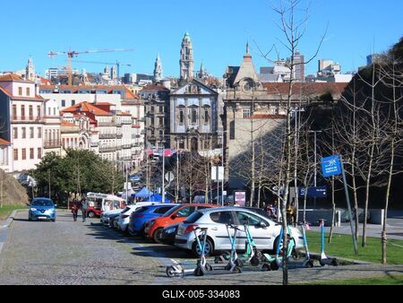 Downtown street in Porto - Portugal-stock-foto
