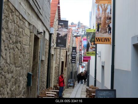 Porto alley - Portugal-stock-foto