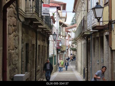 Guimarães - Old Street - Portugal-stock-foto