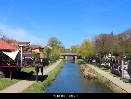 Jászberény - Terrace Restaurant - Zagyva channel - Hungary-stock-foto