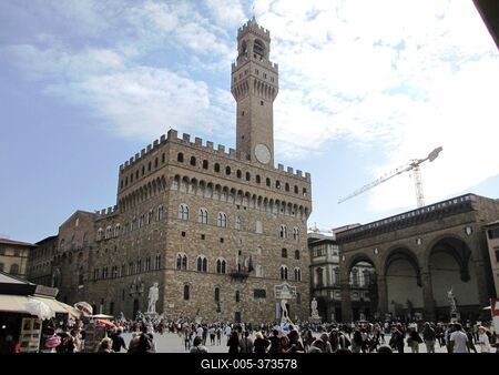 Florence - FItenze - Palazzo Vecchio - Tourists - Italy-stock-foto