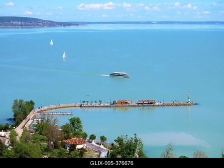 Hungary - Lake Balaton from the lookout point next to the Abbey on the Tihany Peninsula-stock-foto