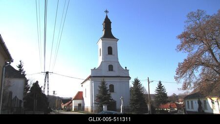 B?nd, 2 December 2011The center of B?nd with the St. Anna Church.B?nd telep?l?s-k?zpontja az 1795-ben ?p?lt  Szent Anna templommal.-stock-foto