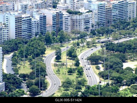 Rio de Janeiro, 25 January 2018The Avenida Infante Dom Henrique, named after the Navy Henrik, along the Flamengo Bay.A Tenger?sz Henrikr?l elnevezett parti ?t (Avenida Infante Dom Henrique) a Flamengo ?b?l ment?n.-stock-foto