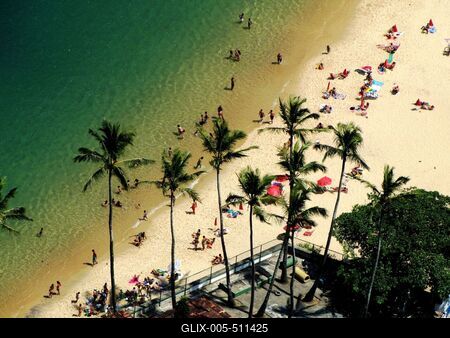 Rio dde Janeiro, 25 January 2018Bathers at the Red Beach of Rio e Janeiro.A V?r?s part (Praia Vermelha) strandol? emberekkel.-stock-foto