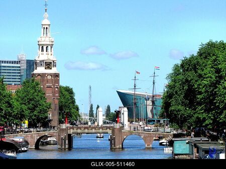 Amsterdam - City View - Waterway-stock-foto