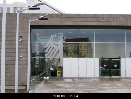 Berlin, 24 March 2018The entrance of the German Prime Minister's Office (Chancellery).A n?met minisztereln?ki hivatal (kancell?ria) bej?rata.-stock-foto