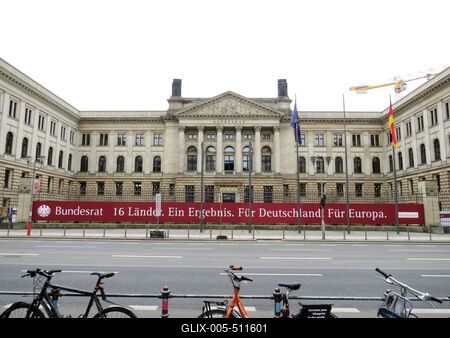 Berlin, 24 March 2018The Bundesrat, the legislative body that represents the sixteen L?nder (federated states) of Germany at the national level.A Bundestag, a n?met t?rv?nyhoz?s int?zm?nye, amely a 16 sz?vets?gi ?llam megjelen?t?s?re hivatott.-stock-foto