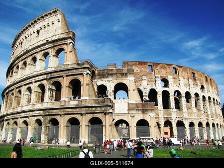 Rome - Coliseum - One of the seven Wonders of the World-stock-foto