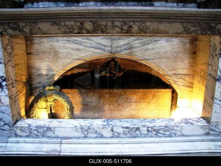 Rome - Raffaello Sanzio - Tomb in Pantheon-stock-foto