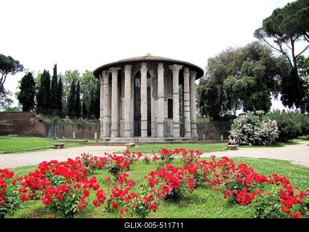 Rome - Temple of the Virgins-stock-foto