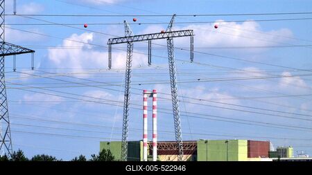 Paks, 21 September 2010The Nuclear Plant of Paks with the high-voltage line system.A paksi atomer?m? ?s magasfesz?lts?g? vezet?krendszere.-stock-foto