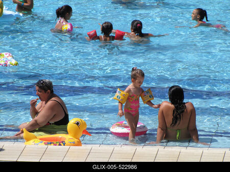 Budapest (Margitsziget),  4 August 2013Beachers at the Palatinus Beach in Margaeret Island.Strandol?k a k?nikul?ban a margitszigeti Palatinus strandon.-stock-foto