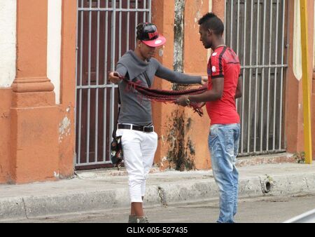 Havana, 25 January 2015Cuban young boys.Kubai fiatalok az utc?n.-stock-foto