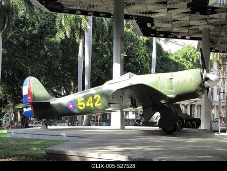 Havana, 26 January 2015The Granma Memorial. Open air exposition of the Cuban Revolution (1959) War tools.A Granma eml?khely. Az 1959. ?vi kubai forradalom harci eszk?zeit felvonultat? szabadt?ri ki?ll?t?s.-stock-foto