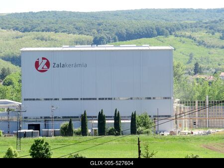 Romh?ny, 13 May 2018The factory of Zalakeramia (ceramics) in Romh?ny.A Zalaker?mia ?zeme Romh?nyban.-stock-foto