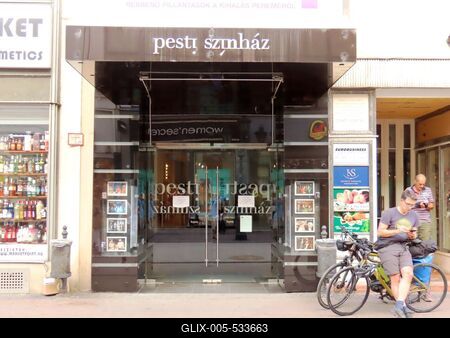 The Pesti Theater in Váci Street - Budapest-stock-foto