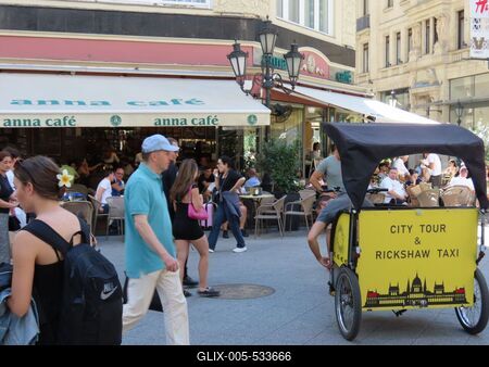 The Anna cafe in Váci Street - Budapest-stock-foto