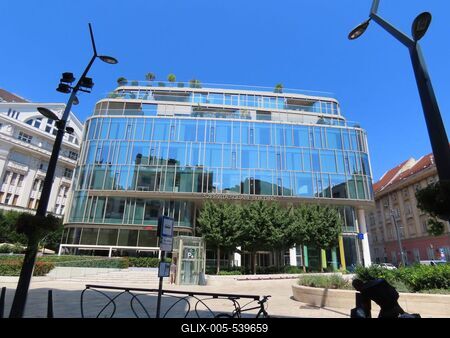 Budapest - Szervita Square Building - European Experience-stock-foto