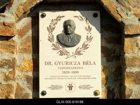 P?kozd, 30 April 2017Plaque of Colonel General Gyuricza B?la in the P?kozd military memorial park.Gyuricza B?la vez?rezredes eml?kt?bl?ja a p?kozdi katonai eml?kparkban.-stock-foto