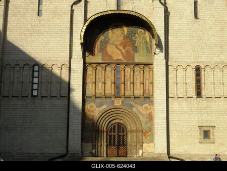 Uszpenszkij sz?kesegyh?z kapuja - Kreml-stock-foto