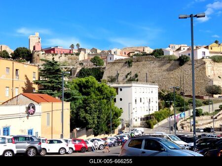 Cagliari's old town behind the medieval city wall - Sardinia - Italy-stock-foto