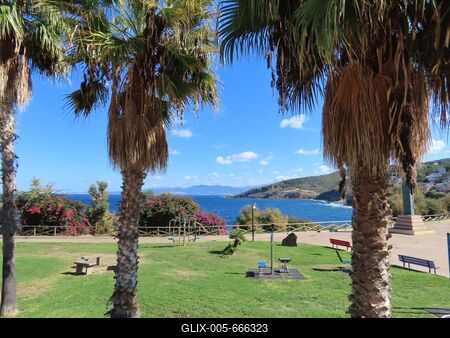 The beach of Castelsardo in the northern part of the island of Sardinia - Italy-stock-foto