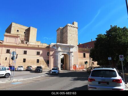Cagliari's old town gate with the San Pancrazio tower - Sardinia - Italy-stock-foto